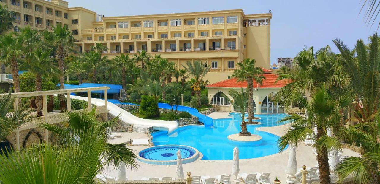 كيرينيا Oscar Beachfront Resort & Spa & Casino المظهر الخارجي الصورة