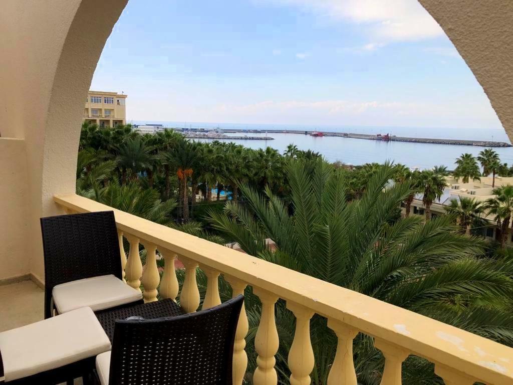 كيرينيا Oscar Beachfront Resort & Spa & Casino المظهر الخارجي الصورة