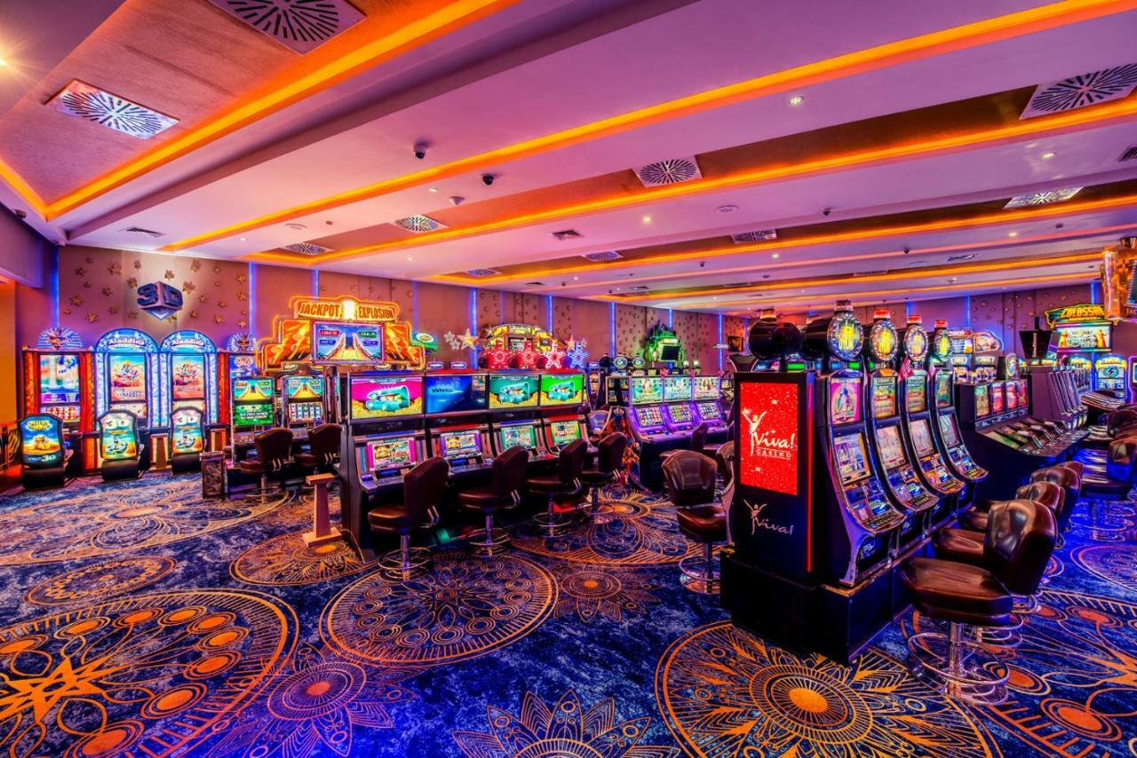 كيرينيا Oscar Beachfront Resort & Spa & Casino المظهر الخارجي الصورة