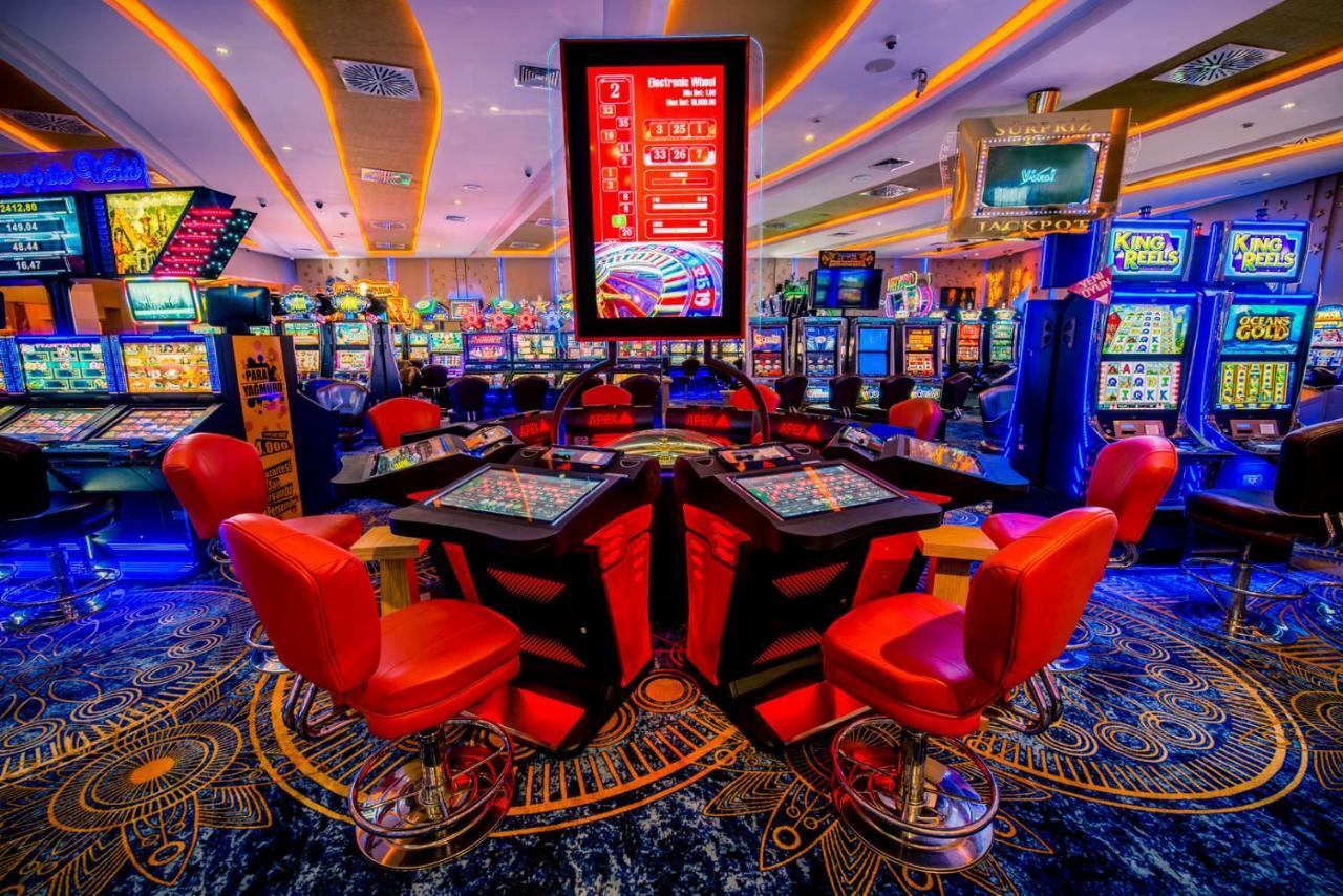 كيرينيا Oscar Beachfront Resort & Spa & Casino المظهر الخارجي الصورة