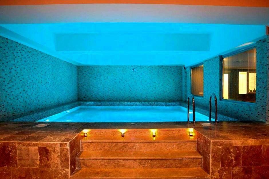 كيرينيا Oscar Beachfront Resort & Spa & Casino المظهر الخارجي الصورة